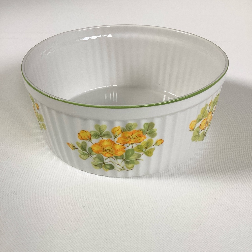 Vintage Floral Ceramic Bowl - Picture 3 of 10